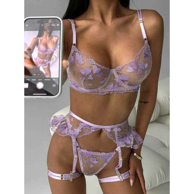 Smiling Maria heart shaped embroidered lingerie set in lavender with delicate lace details and garter belt