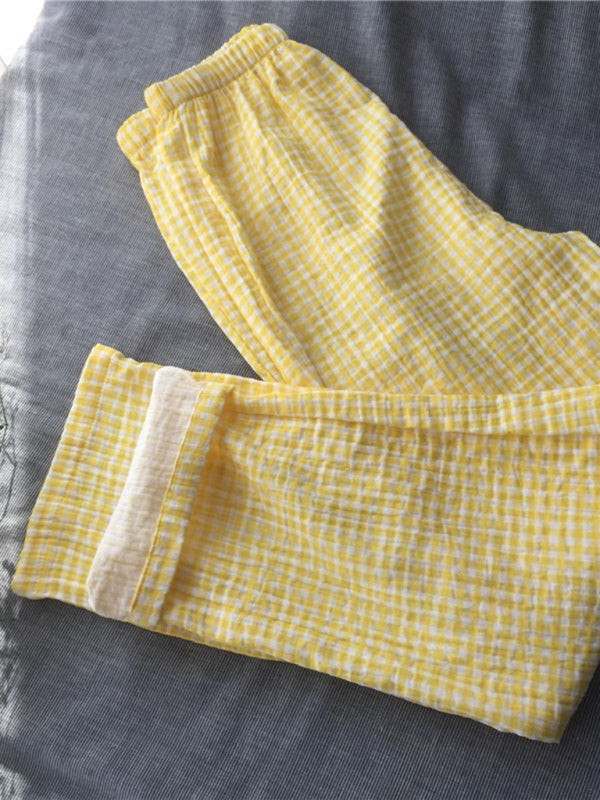 Plaid Two-Piece Lounge Set – Long Sleeve Top & Trousers for Indoors or Out