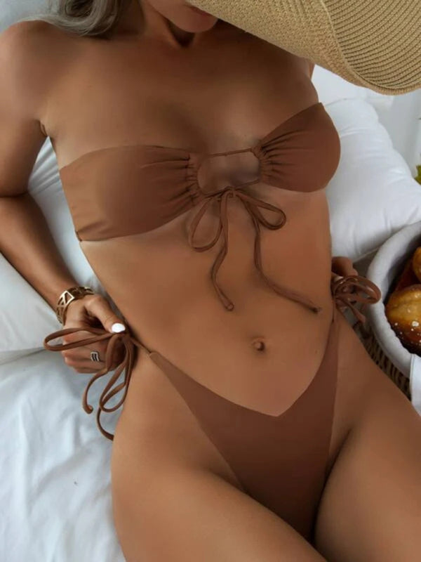 Strapless One-Piece Swimsuit – Low-Waist Solid Bandeau Design