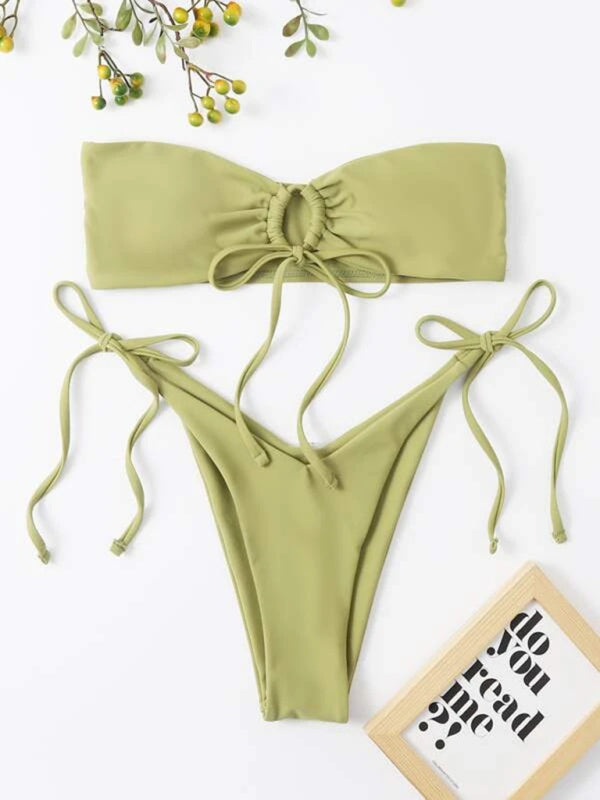 Strapless One-Piece Swimsuit – Low-Waist Solid Bandeau Design