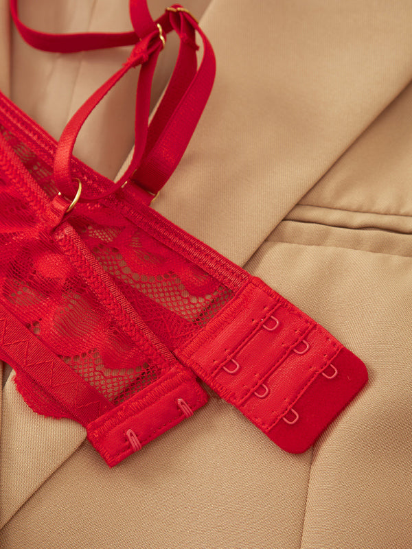 Elegant Two-Piece Lingerie Set – Sling Straps & Self-Design Pattern
