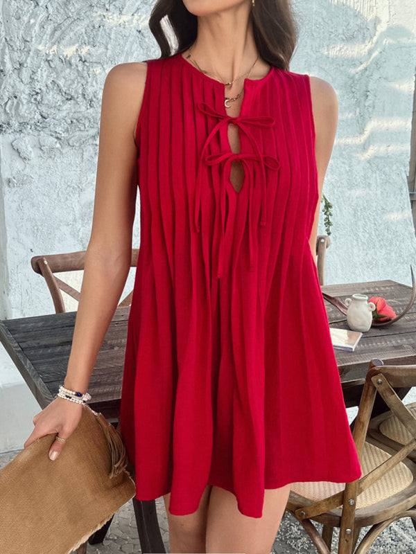 Sleeveless Pleated Midi Dress – Lace-Up Waist & A-Line Fit for Spring-Summer Days