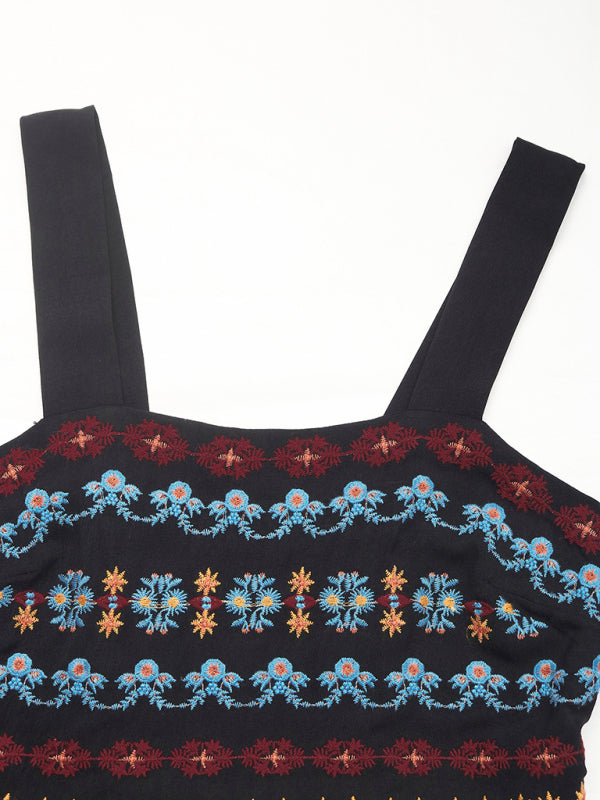 Xīnkuǎn wú xiù diàodài cháng qún mínzú fēng cìxiù pīnjiē liányīqún 18 / 5,000 New Sleeveless Suspender Long Dress Ethnic Style Embroidery Splicing Dress