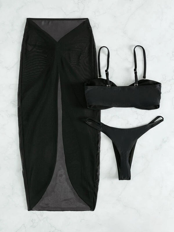 Solid Color Three-Piece Bikini Set – U-Shaped Accent & Cover-Up