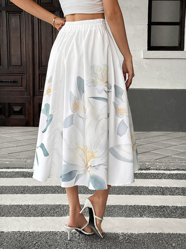 Sukienka wakacyjna z kwiatowym wzorem i guzikami z przodu