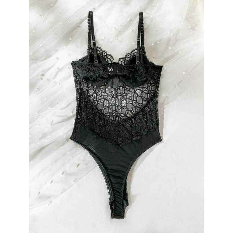 レースホローバックシェイピングボディスーツ – サスペンダーストラップ&適度なストレッチ