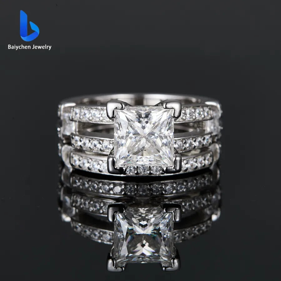 2.5 Carat Moissanite Ring in S925 Silver