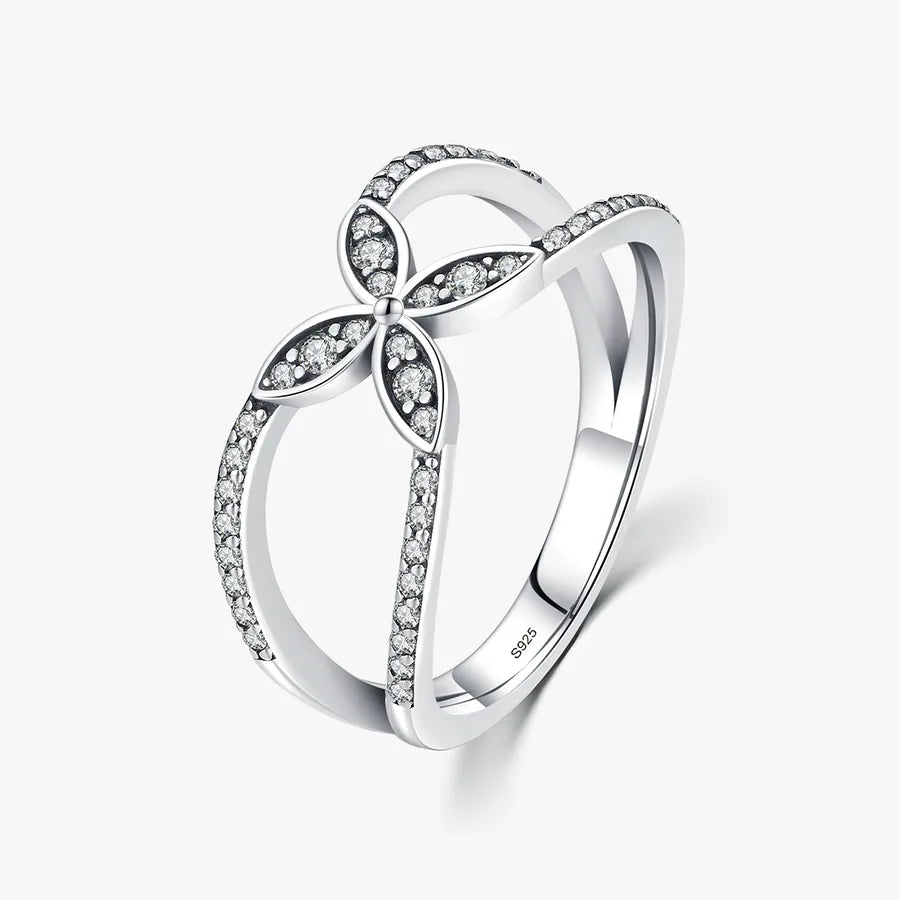 Sterling Silver Leaf Ring with Zircon