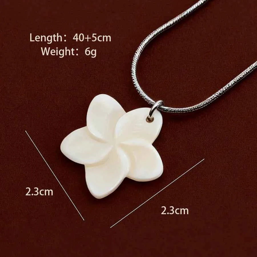 18K Gold Plated Stainless Steel Flower Necklace