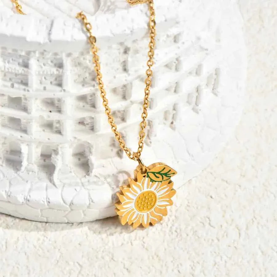 Gold-Plated Heart & Flower Pendant Necklace