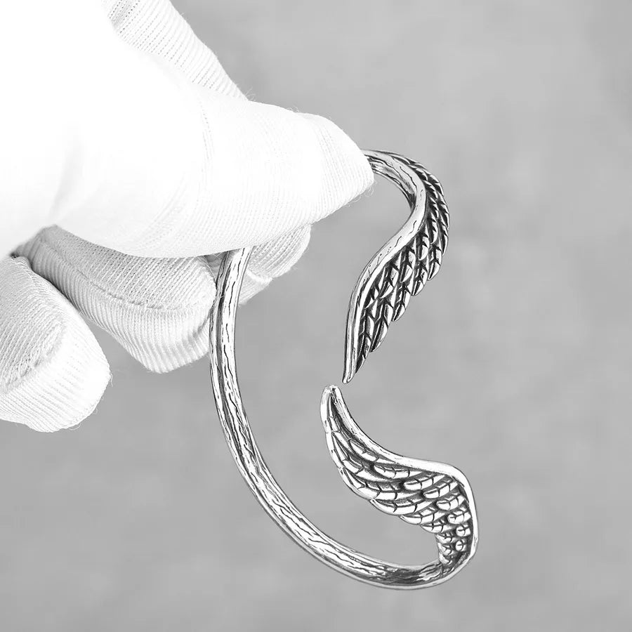 Unisex Angel Wing Clip-On Ear Cuff Right Ear