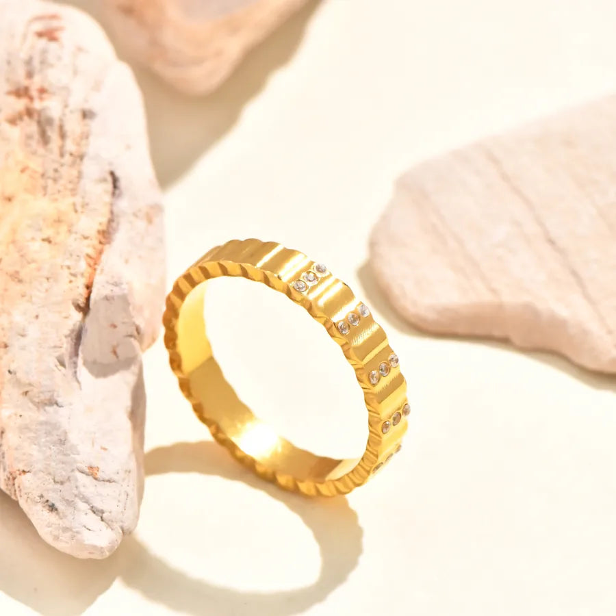 Gold Plated Shell & Zircon Leaf Ring for Women 5773101