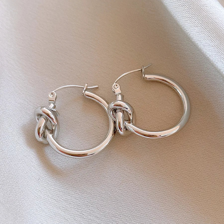 Minimalist Knot Round Earrings – Gold Plated Ear clip-Silver