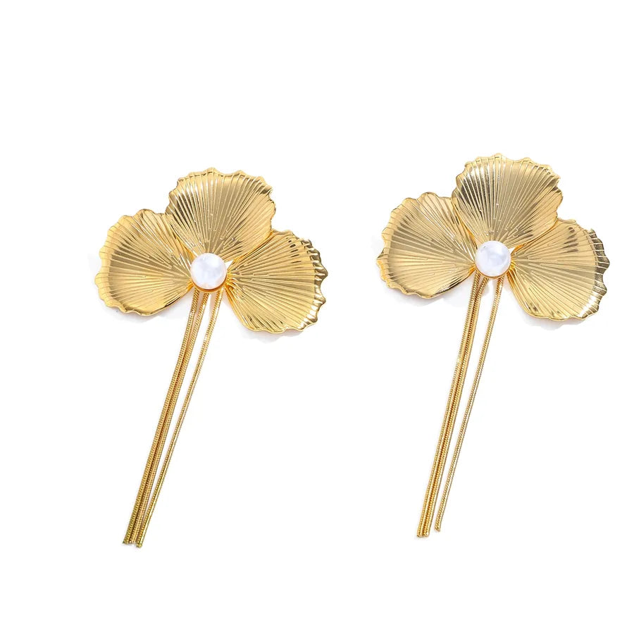 18K Gold Ginkgo Leaf Pearl Stud Earrings