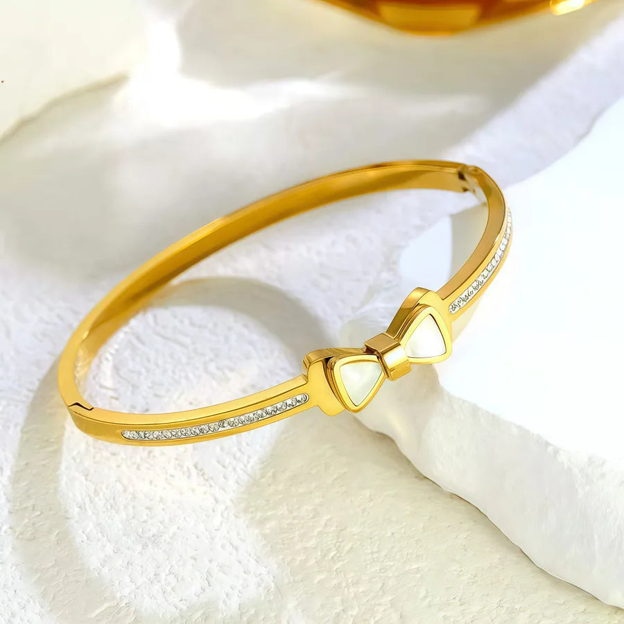 18K Gold Plated Butterfly Knot Bracelet Average Size Gold Bow Diamond