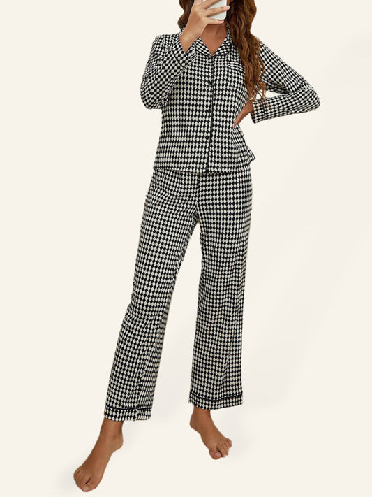 Women's Paisley Long Sleeve Homewear Set – Lapel Collar & Welt Pockets