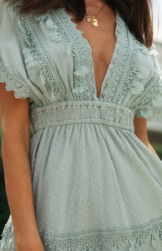 Lace Trim V-Neck Cotton Mini Dress – Retro Style with Cape Sleeves
