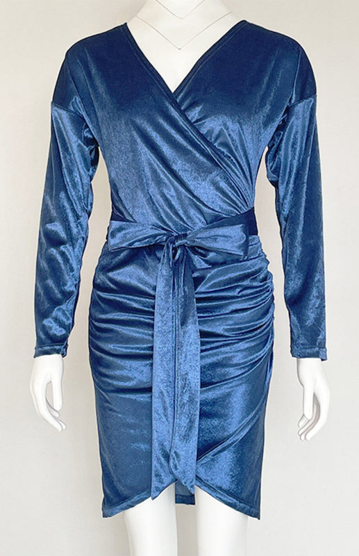 Velvet V-Neck Slim Fit Cocktail Dress – Long Sleeves & High Waist