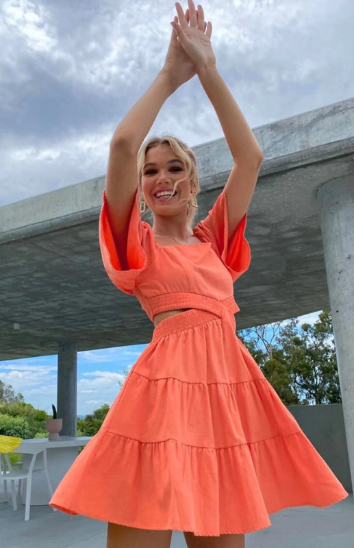 Solid Color Lantern Sleeve Short Dress – Elastic Waist, Boho Style