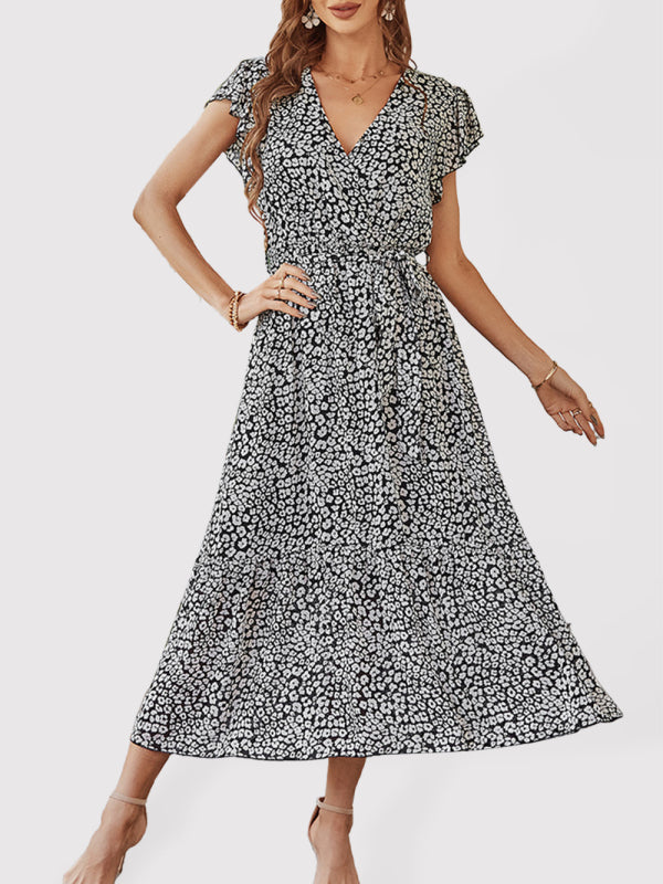 Flowy Printed V-Neck Dress – Lightweight Woven Vacation Dress with Short Sleeves