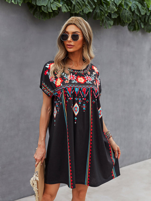 Floral Knit Holiday Dress – Round Neck, Short Sleeves, Retro Style