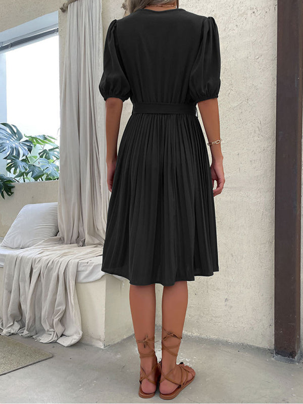 Solid Color V-Neck Sleeveless Pleated Midi Dress – Elegant & Comfortable