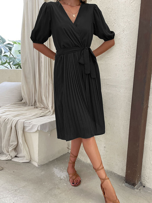 Solid Color V-Neck Sleeveless Pleated Midi Dress – Elegant & Comfortable