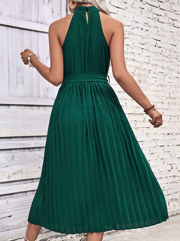 Minimalist Halter Neck Dress – Solid Green, Graceful Fit for Summer Days