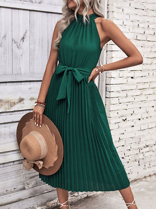 Minimalist Halter Neck Dress – Solid Green, Graceful Fit for Summer Days