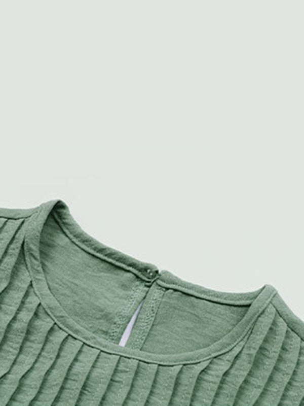 Blouse à panneaux en dentelle à volants avec détail accordéon