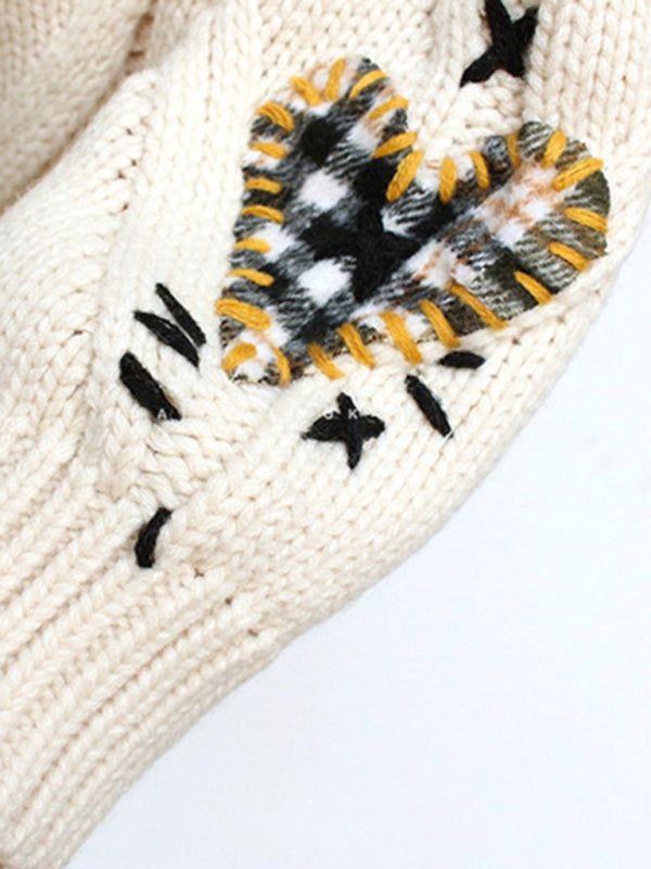 Вязаный укороченный кардиган с вышивкой и накладными карманами