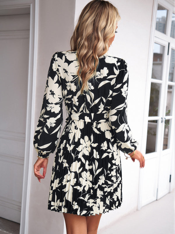 Elegant Pleated Midi Dress – Long Sleeves, Round Neck, Woven Polyester