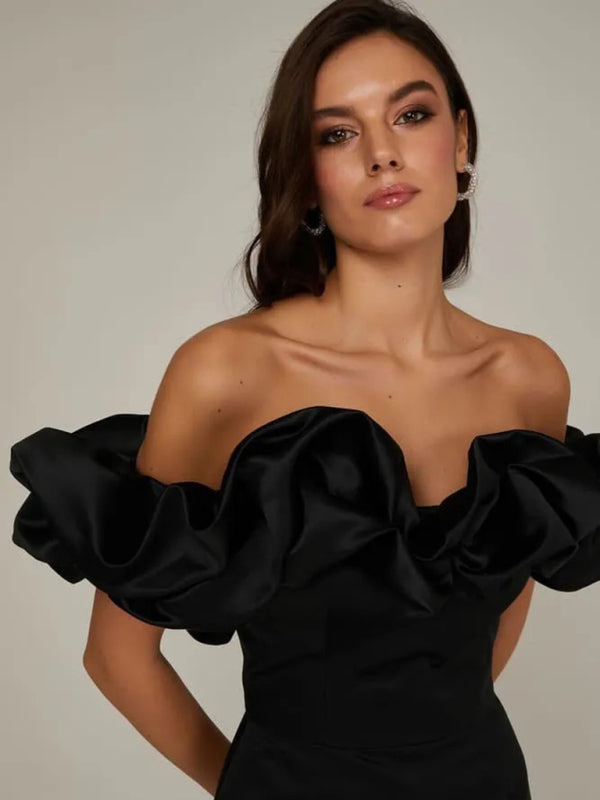 Solid Strapless Midi Dress – Woven Polyester, Form-Hugging & Elegant Fit