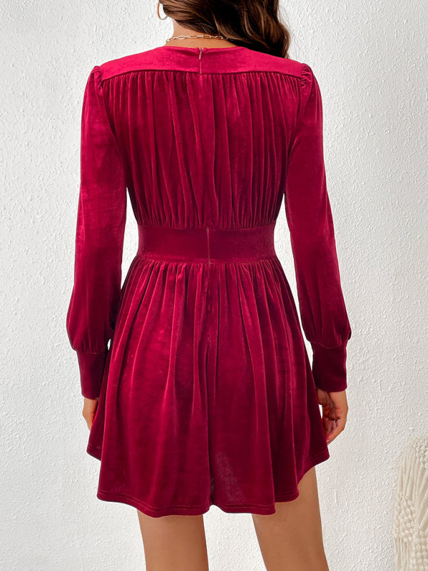 Velvet Long-Sleeve V-Neck Party Dress – Flowy Skirt & Defined Waist