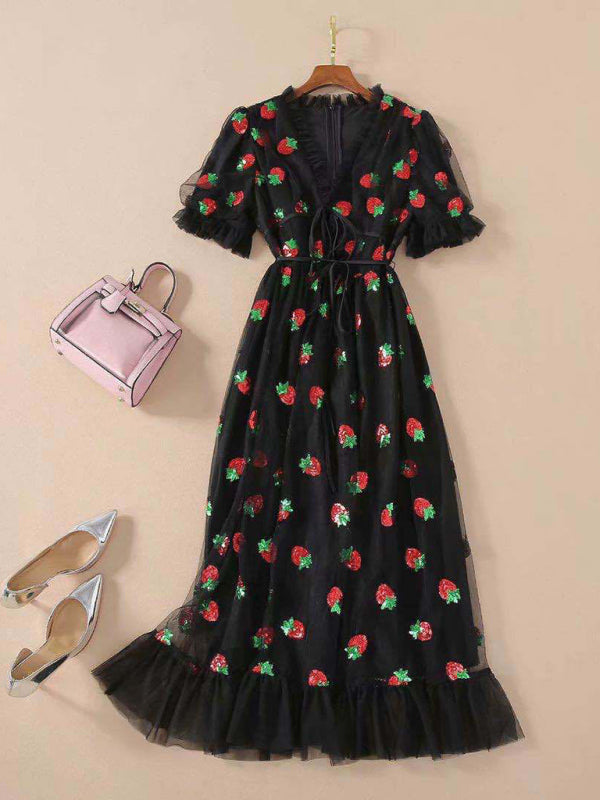 Romantic Two-Tone Sequin Mesh Pleated Maxi Dress – Strappy Spring Style