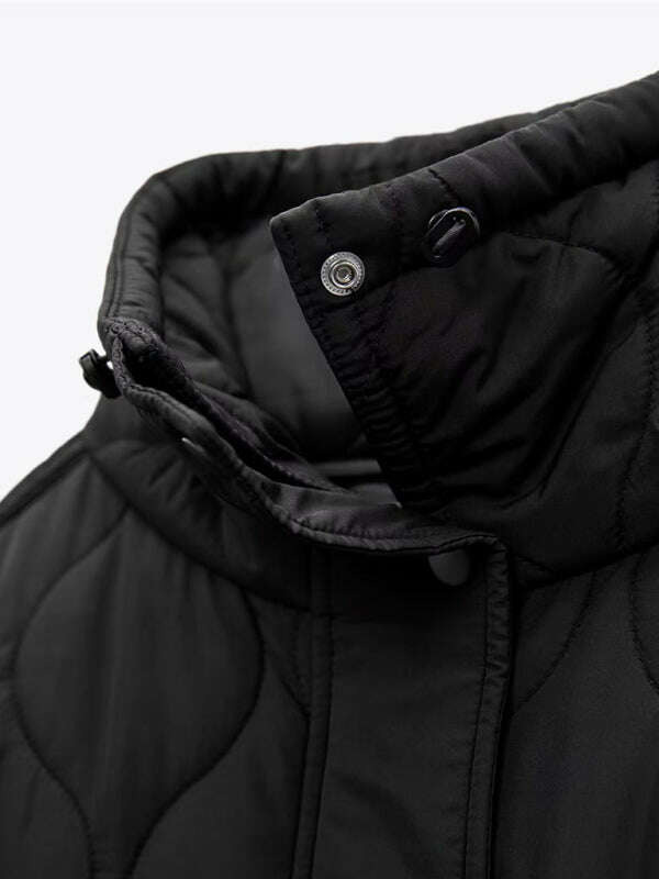 sleeveless-woven-leisure-vest-–-spring-summer-edit-34840226