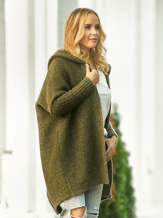 Sweter z kapturem i szerokimi rękawami – Smiling Maria