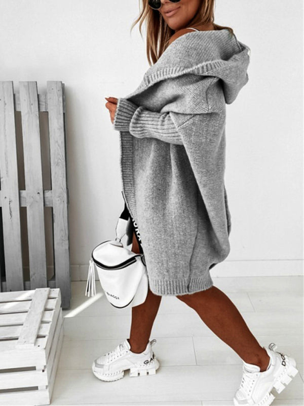 Batwing-neuletakki hupulla – Smiling Maria