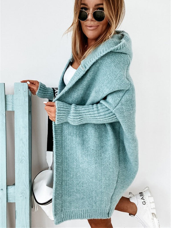 Batwing-neuletakki hupulla – Smiling Maria