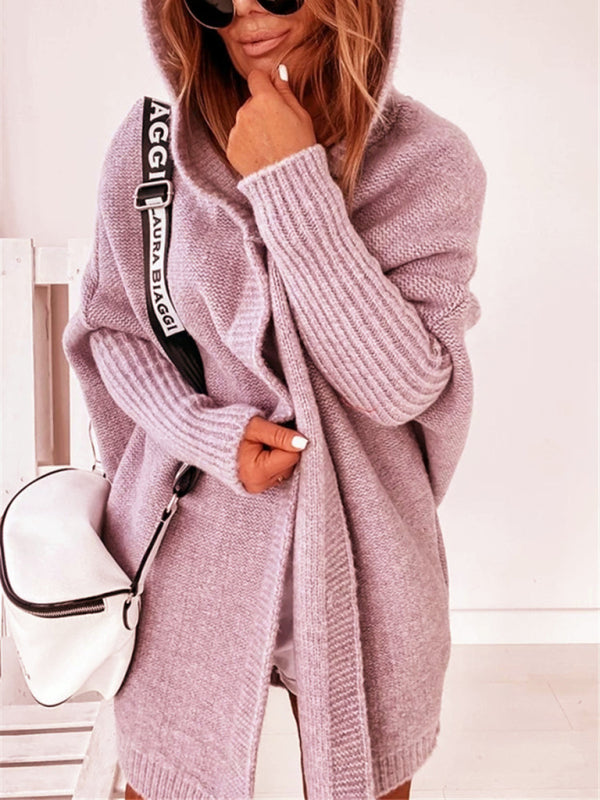 Batwing-neuletakki hupulla – Smiling Maria