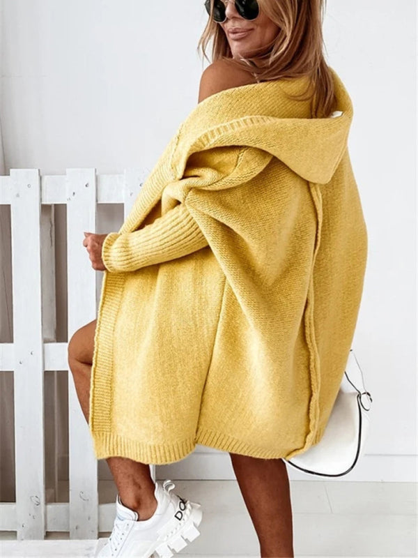 Batwing-neuletakki hupulla – Smiling Maria