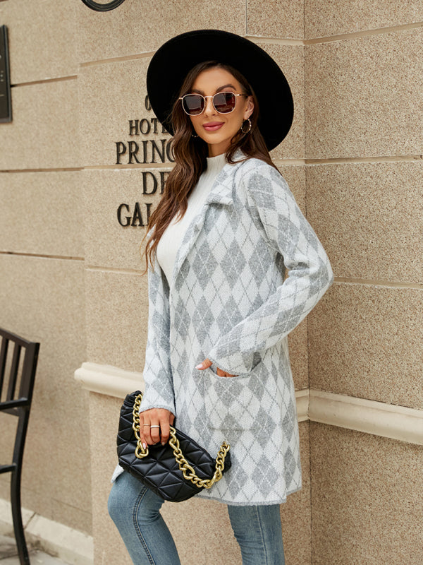 Damski kardigan z dzianiny w pepitkę z klapami