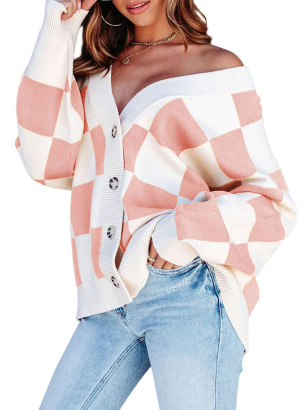 Ruudullinen neulepainikkeellinen neuletakki – Smiling Maria