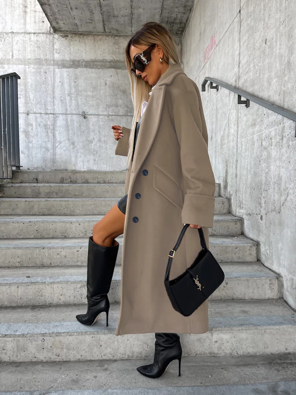 Dubbelgeknoopte jas van wolmix met colbertkraag