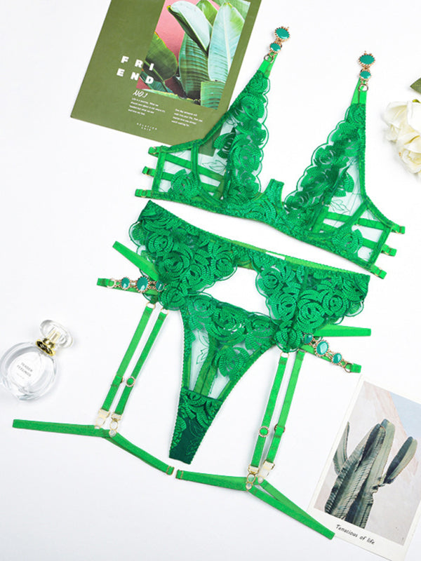Retro Embroidered Push-Up Bra & Panty Set – Vintage Lingerie with Lace Detail