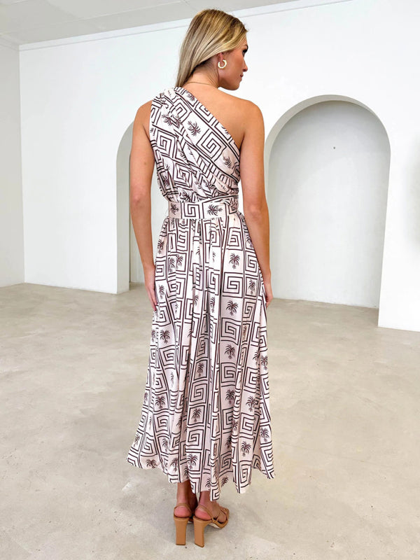 One-Shoulder Strapless Backless Dress – Slim-Waist Woven Elegance for Spring & Summer