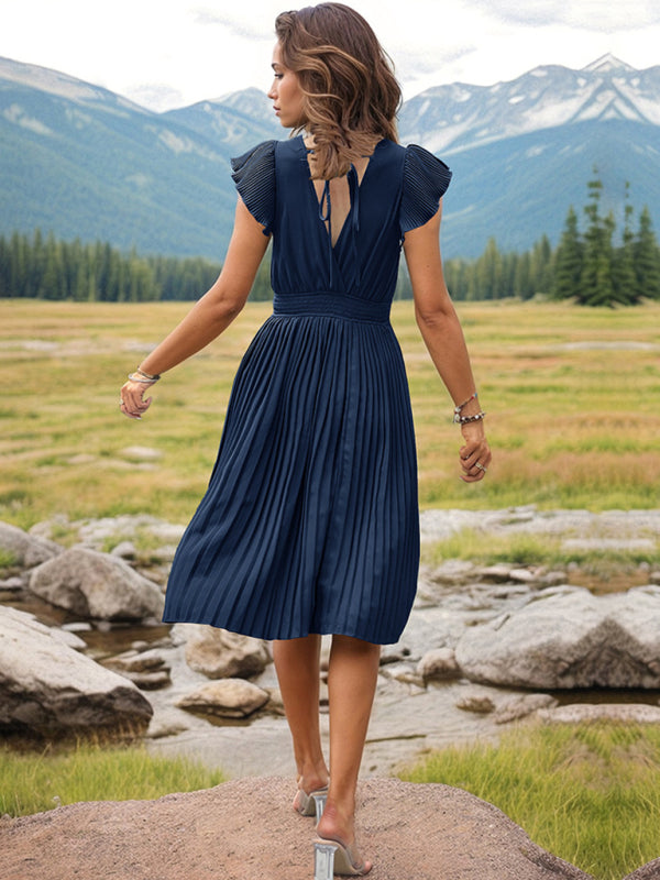 Elegant Pleated V-Neck High-Waisted Dress – Lightweight & Flowy Spring Style