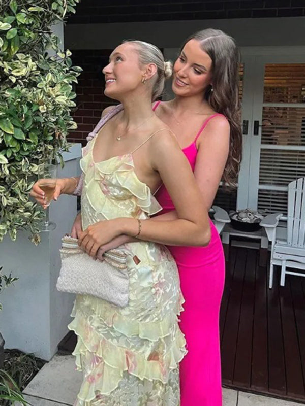 Vestido de tirantes para vacaciones con borde ondulado – Diseño tejido romántico en rosa o amarillo dorado