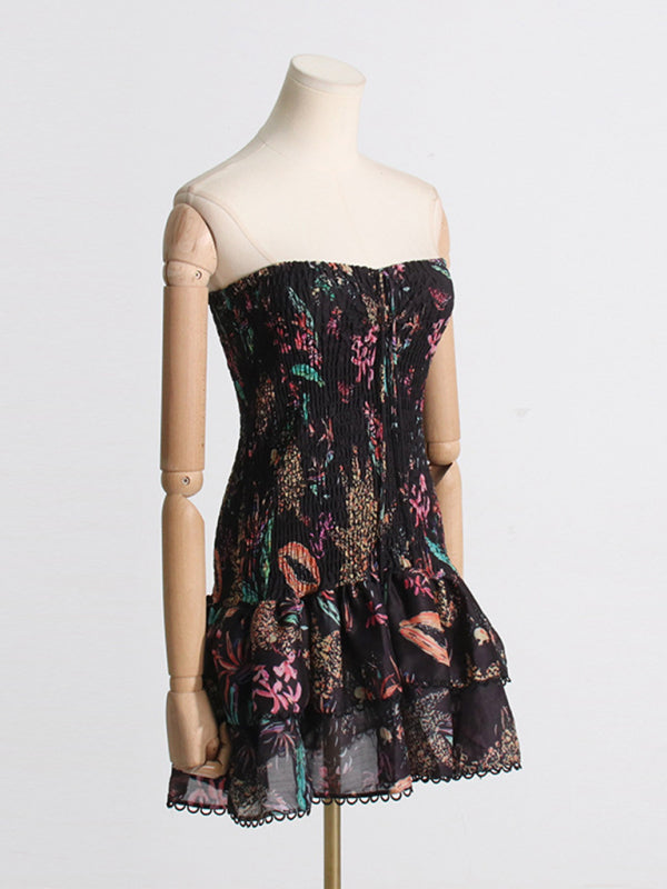 Printed Halterneck Slim-Fit Mini Dress – Romantic Spring-Summer Style