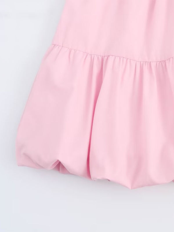 Romantiline volangidega suspensooriga minikleit – roosa kootud polüester